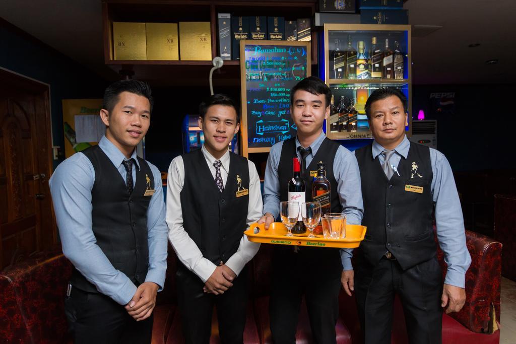 Mekong Hotel Вьентьян Экстерьер фото