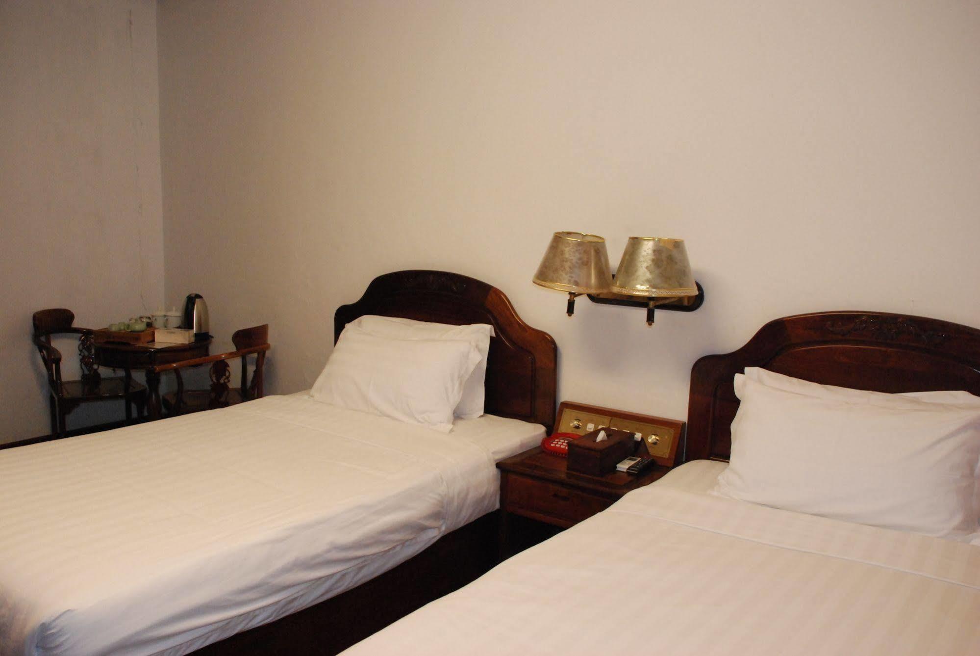 Mekong Hotel Вьентьян Экстерьер фото