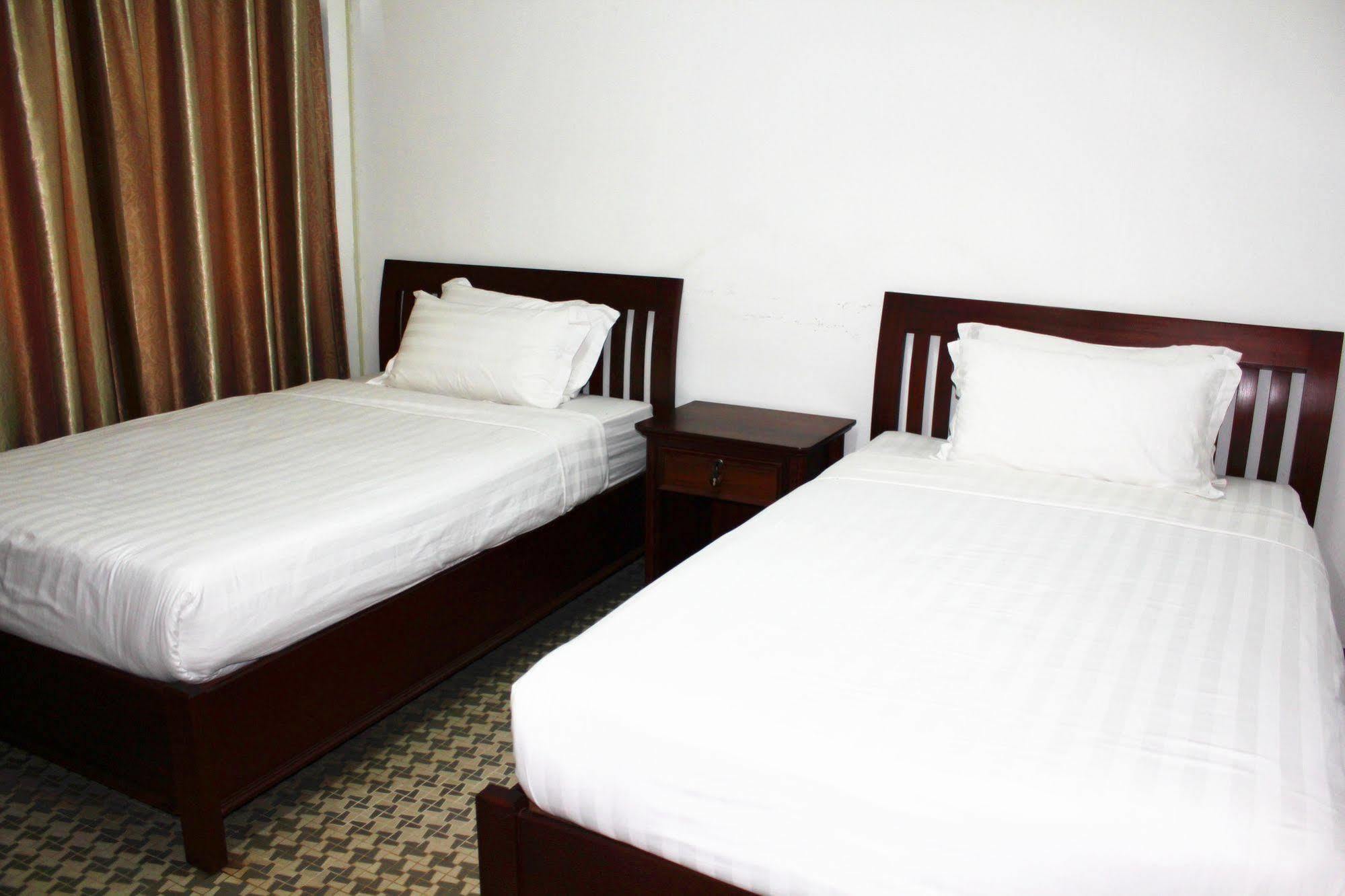 Mekong Hotel Вьентьян Экстерьер фото